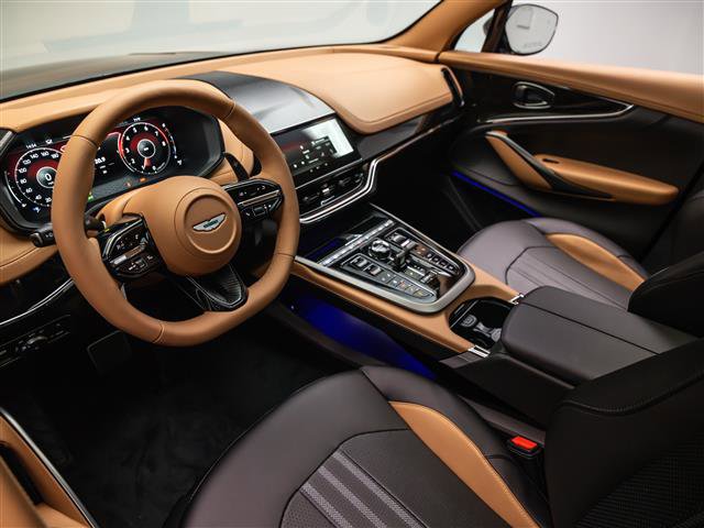 New 2026 Aston Martin DBX 707 image 3