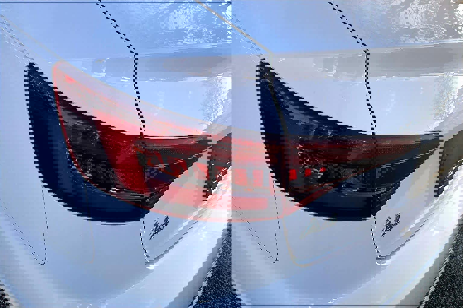 Used 2018 Audi A4 2.0T Premium image 28