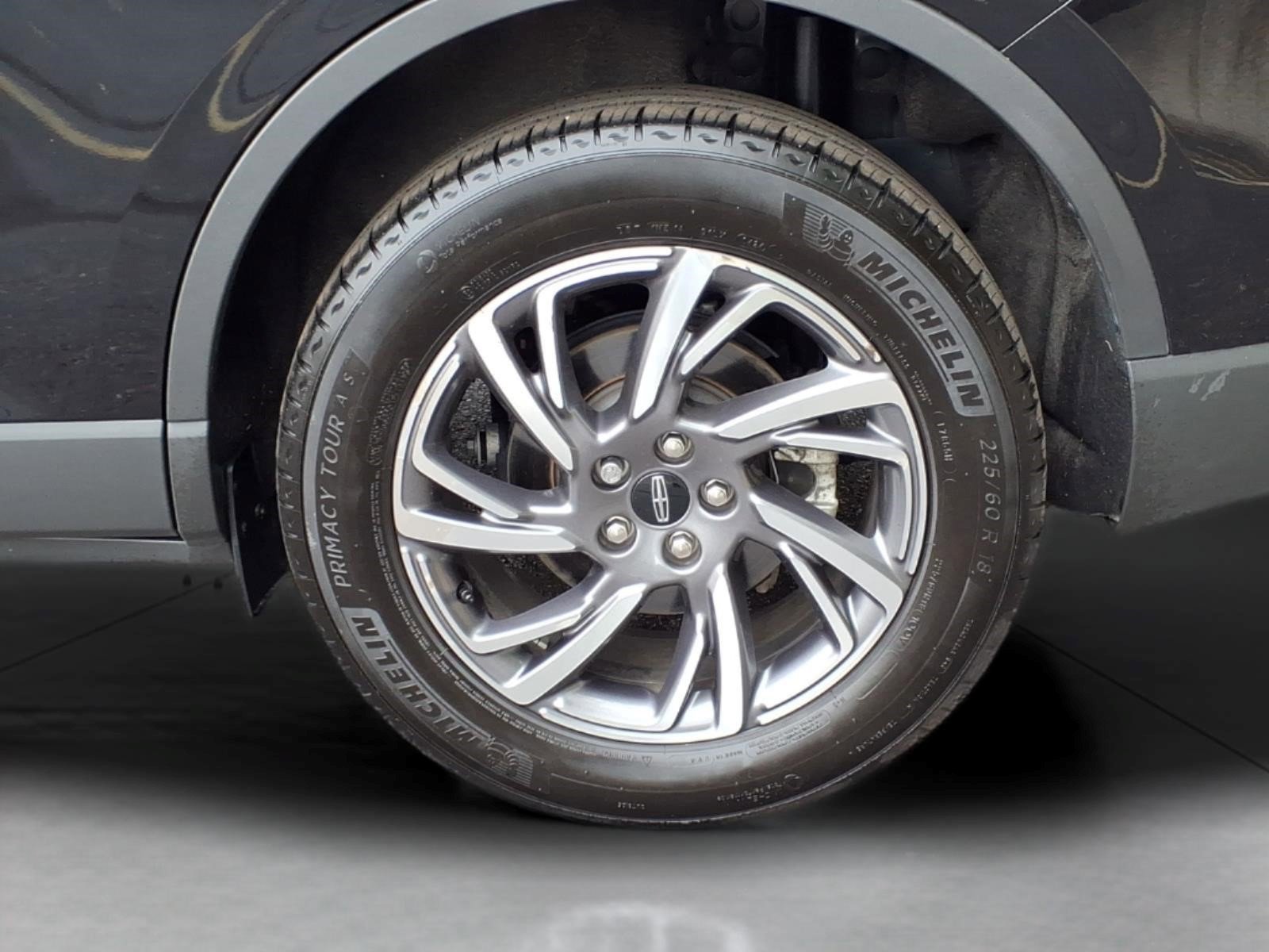 Used 2024 Lincoln Corsair AWD w/ Equipment Group 101A image 7