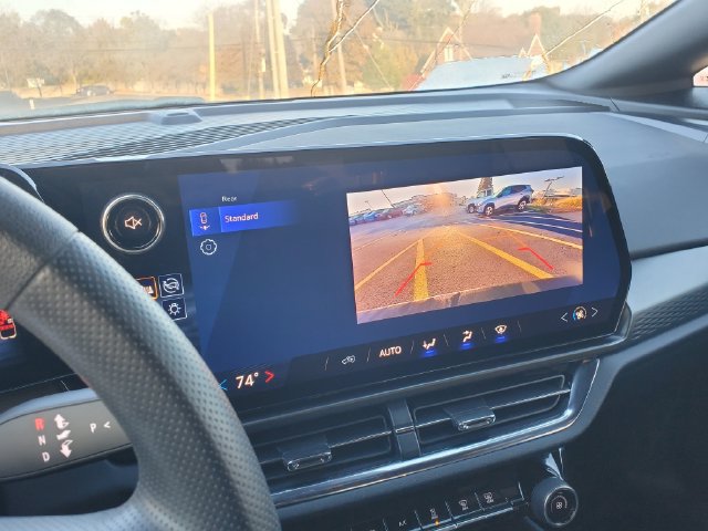 Certified 2025 Chevrolet Equinox EV LT FWD image 30