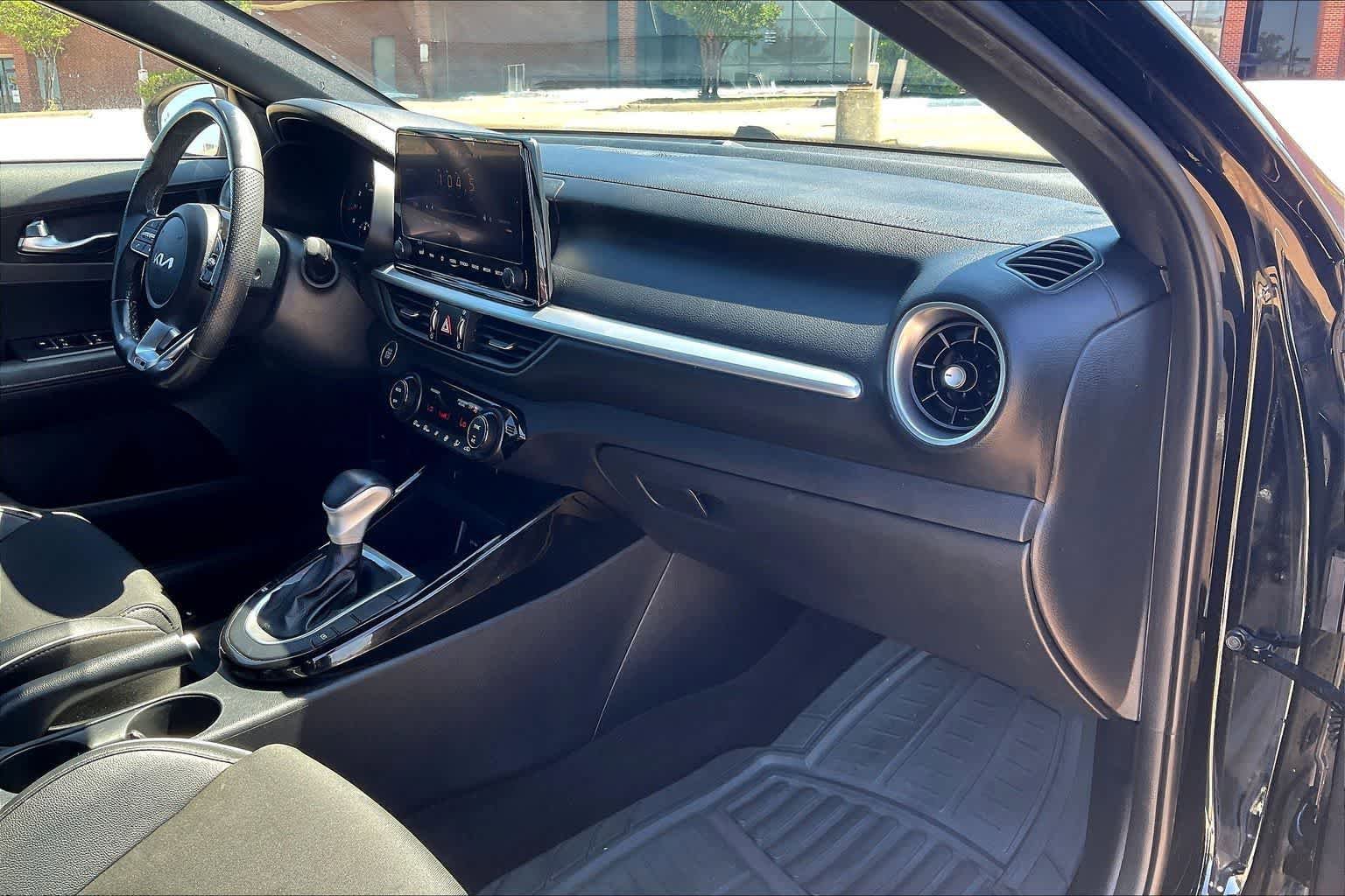 Certified 2022 Kia Forte GT-Line image 23