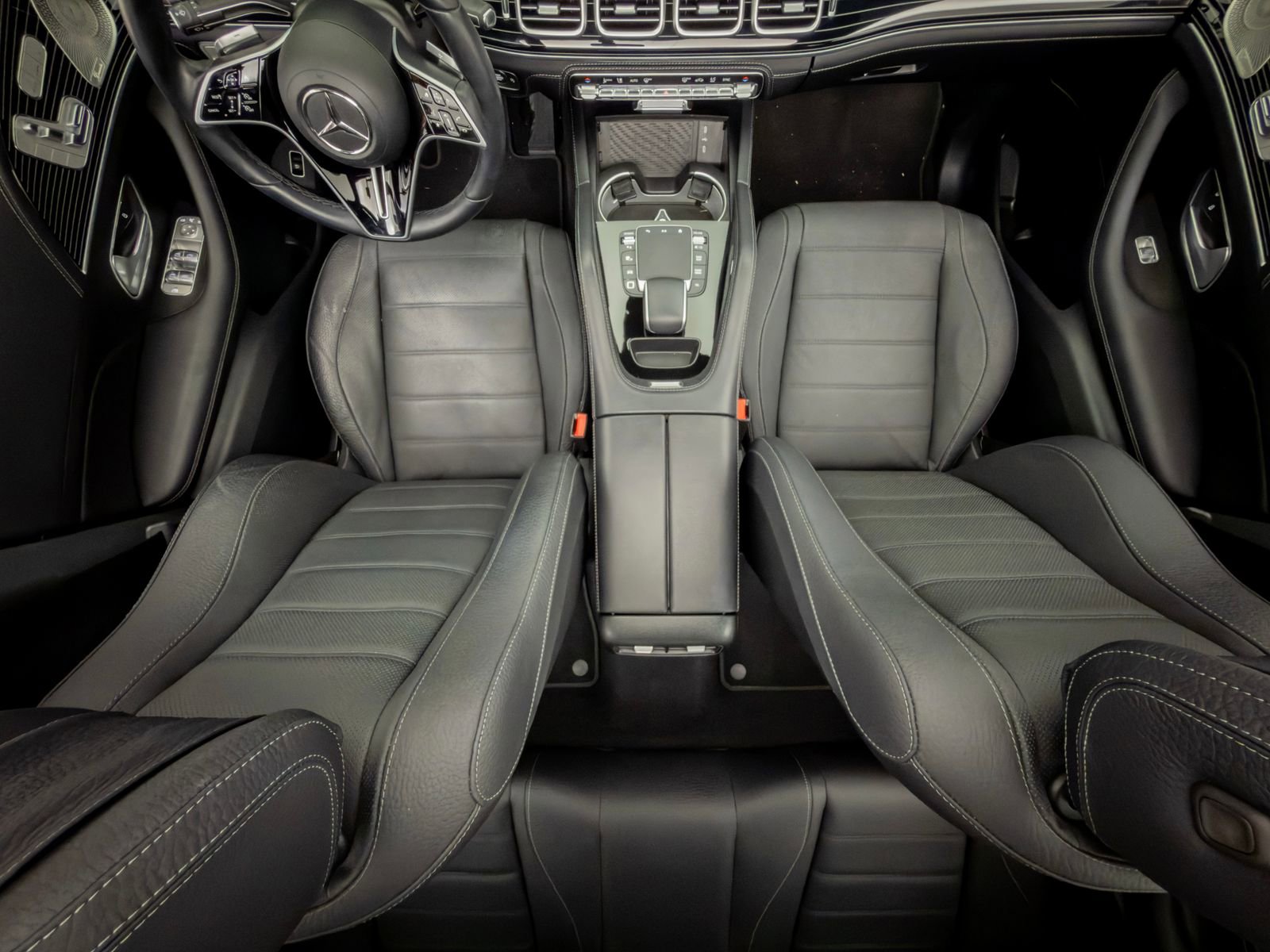 Used 2025 Mercedes-Benz GLE 450 4MATIC Coupe image 12