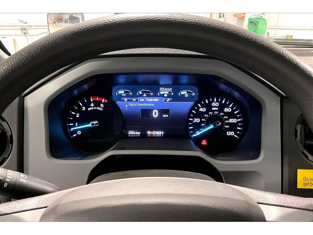 Used 2023 Ford F750 2WD Regular Cab Super Duty image 21