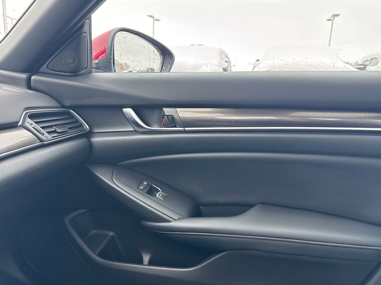 Used 2018 Honda Accord Sport image 26