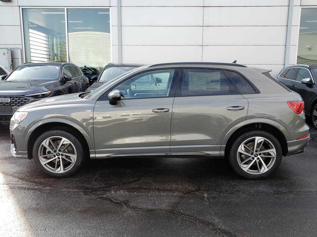New 2025 Audi Q3 2.0T Premium image 2