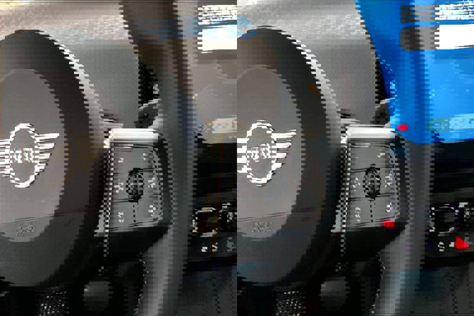 Certified 2025 MINI Cooper S image 21