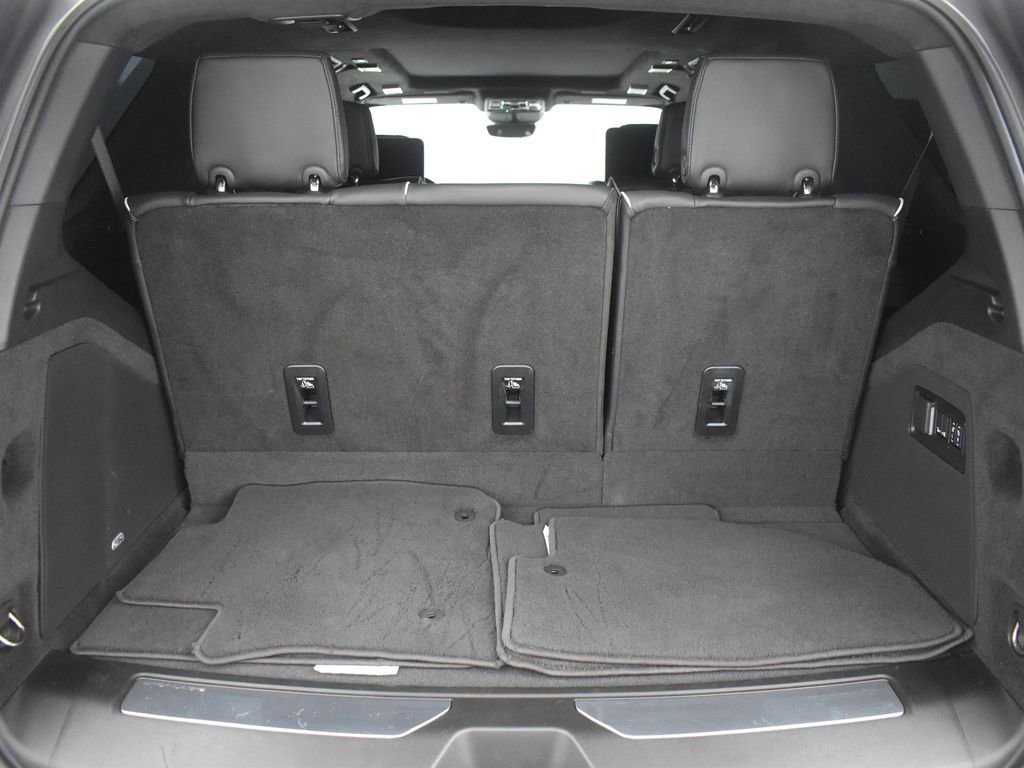 Certified 2025 Cadillac Escalade Sport Platinum image 9