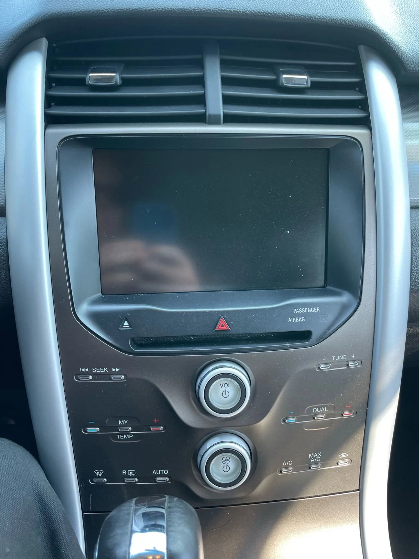 Used 2014 Ford Edge SEL w/ Equipment Group 205A AWD/4WD image 17
