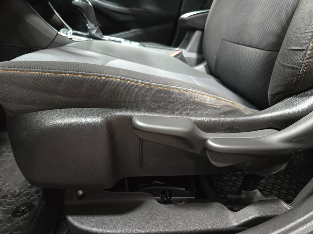 Certified 2019 Chevrolet Cruze LS FWD image 28