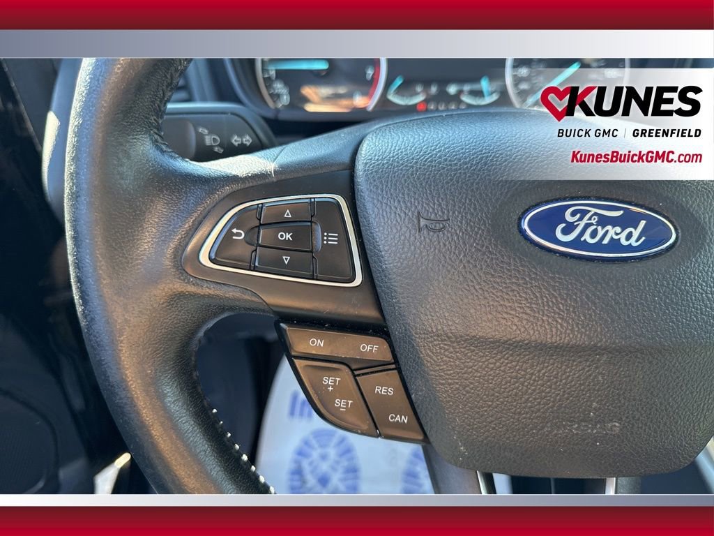 Used 2020 Ford EcoSport SE w/ SE Convenience Package image 22