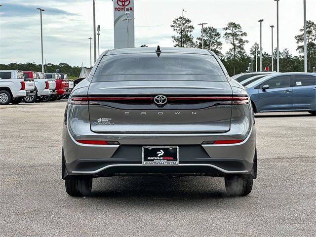 New 2026 Toyota Crown XLE image 7
