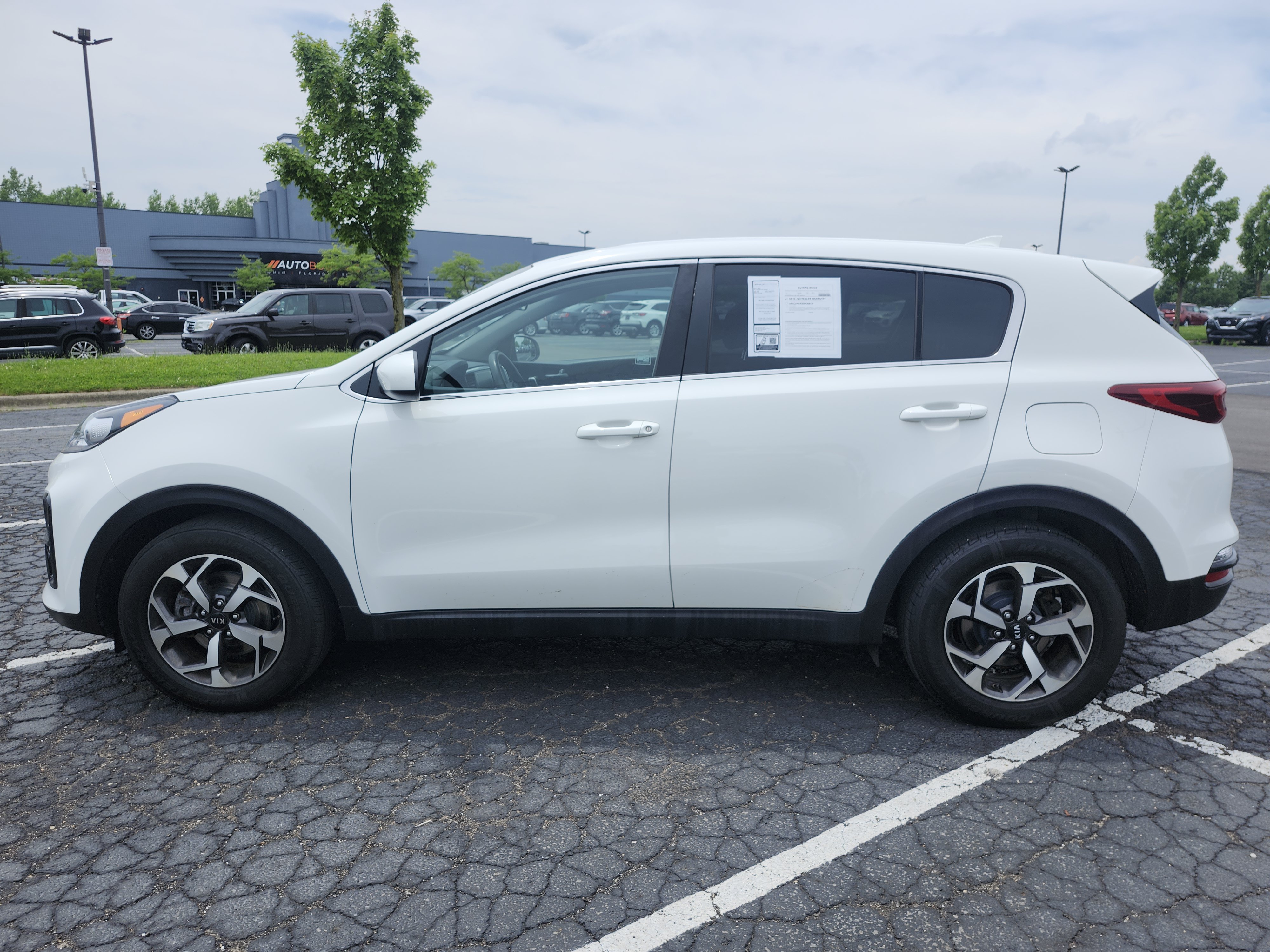 Used 2020 Kia Sportage LX FWD image 12
