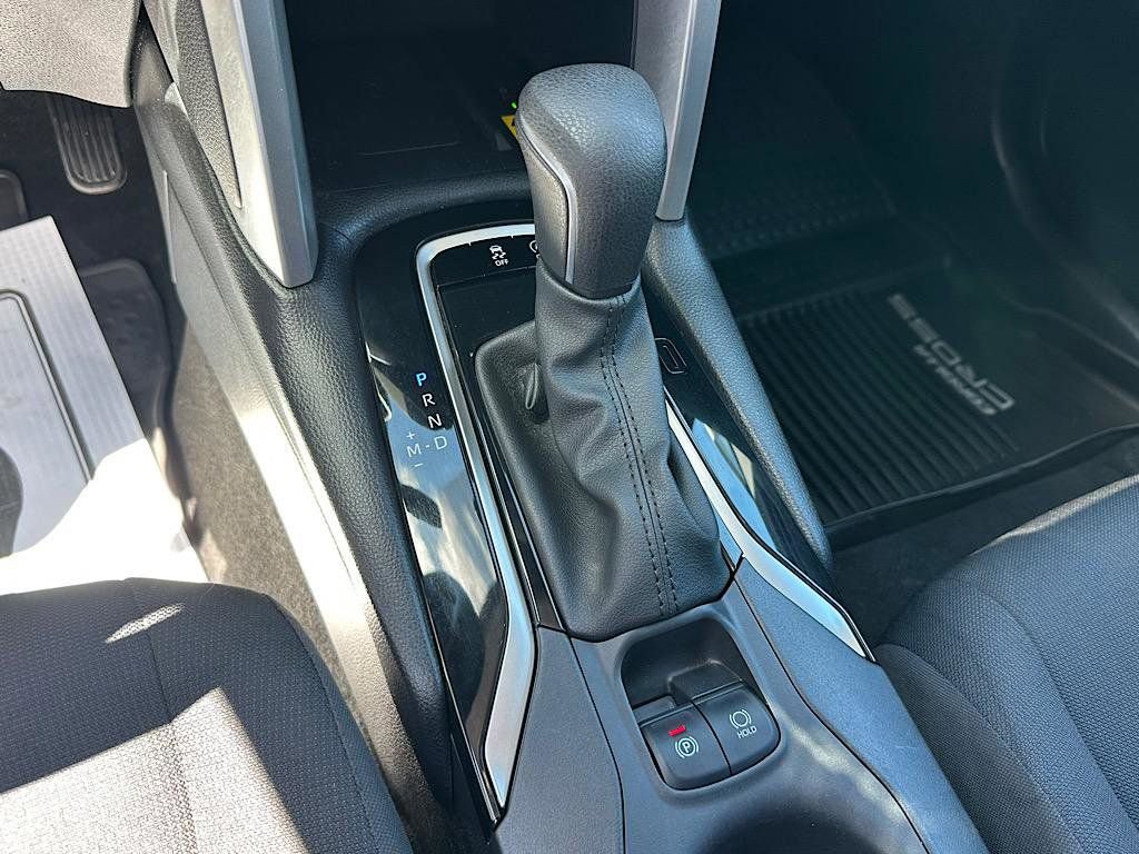 Certified 2023 Toyota Corolla Cross LE image 23