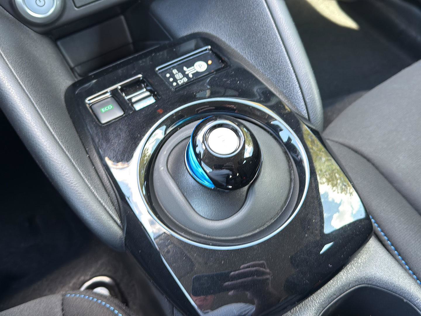 Certified 2025 Nissan Leaf SV Plus FWD image 21
