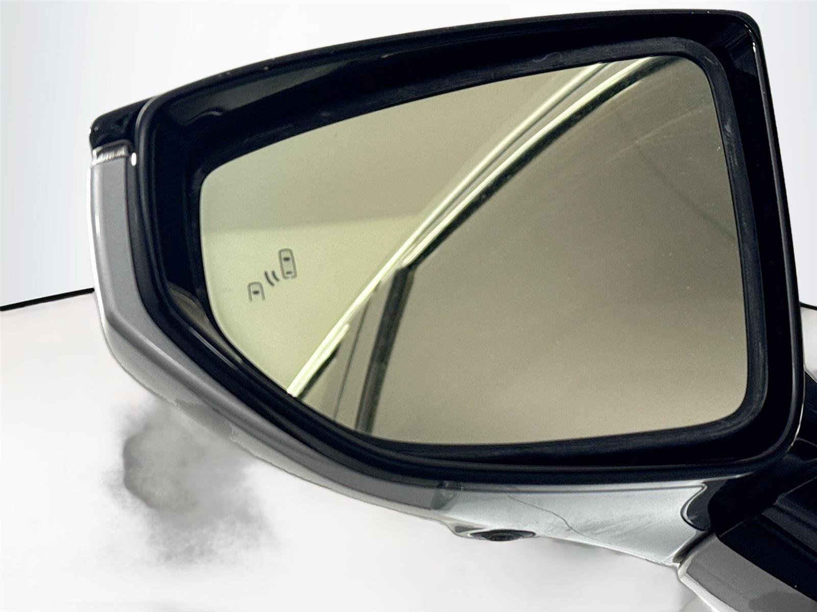 Used 2020 Lexus ES 350 Ultra Luxury w/ Accessory Package 2 image 5