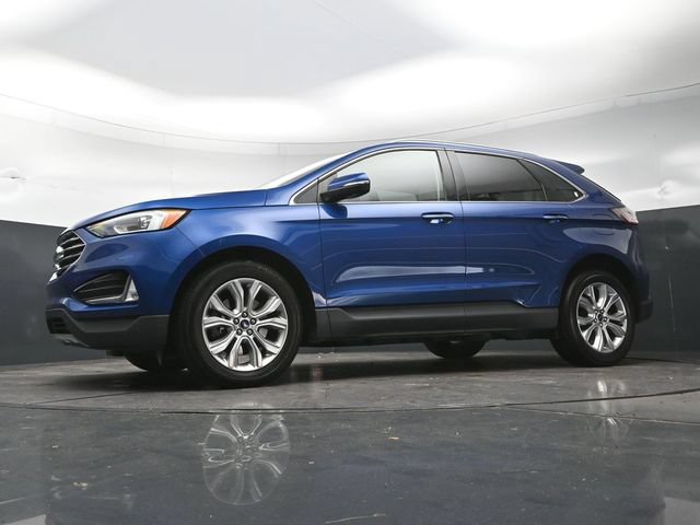 Used 2020 Ford Edge Titanium w/ Class II Trailer Tow Package AWD/4WD image 32
