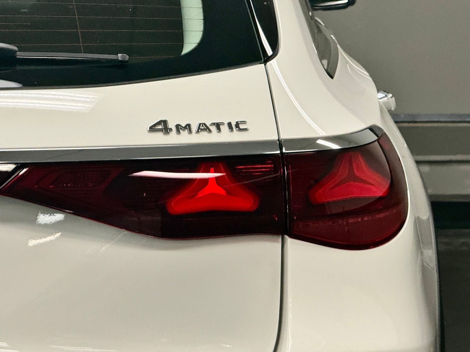 Used 2025 Mercedes-Benz E 450 4MATIC All-Terrain Wagon image 13