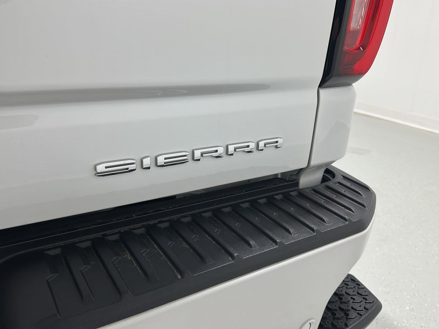 Used 2024 GMC Sierra 1500 Denali Ultimate image 31