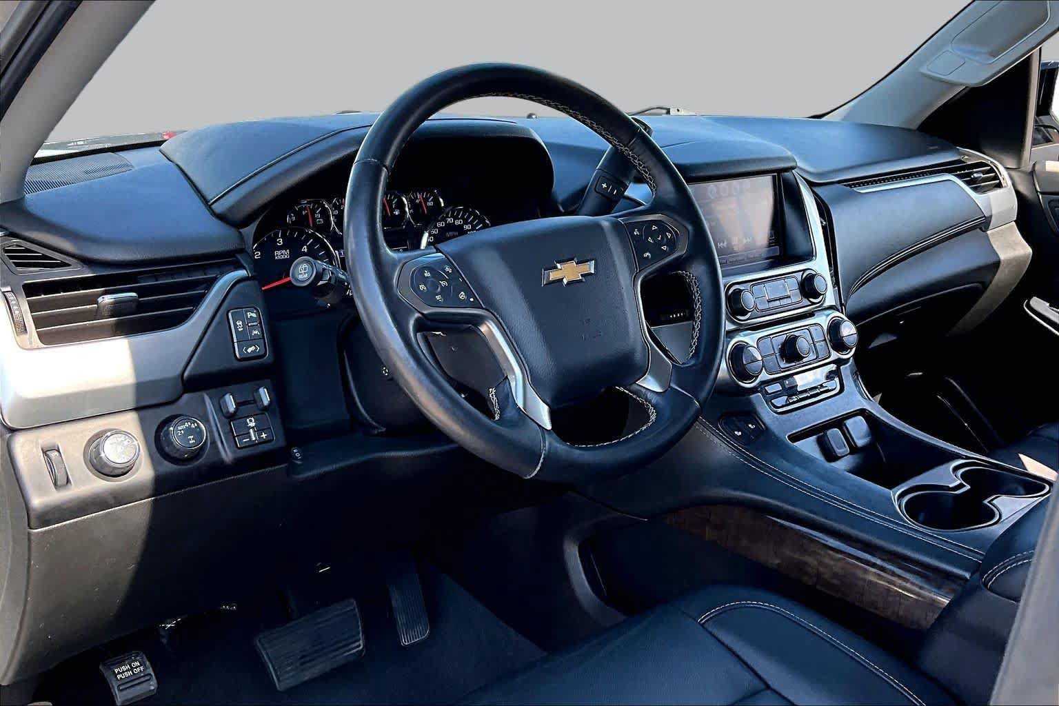 Used 2019 Chevrolet Tahoe LT w/ RST Edition AWD/4WD image 18