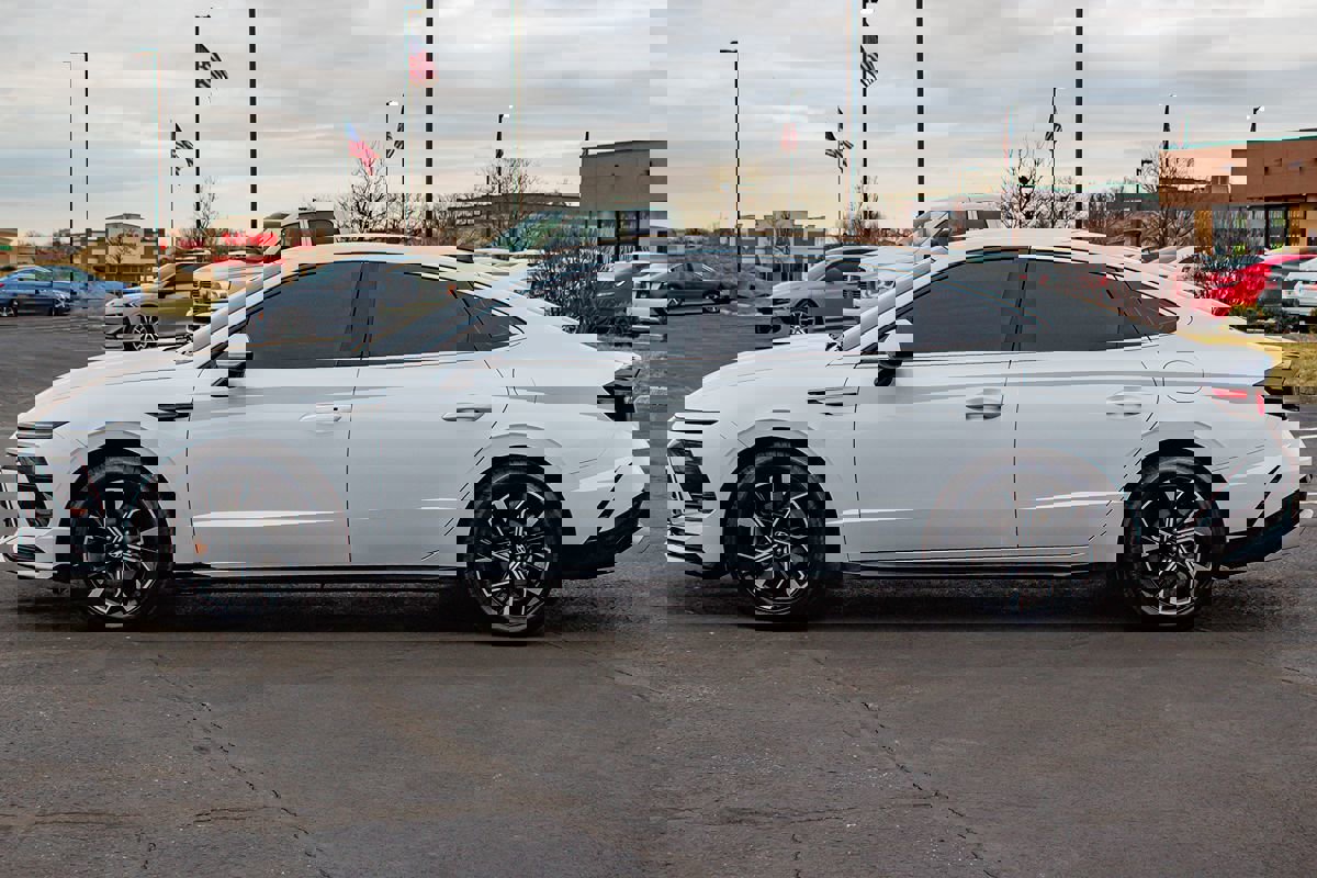 Used 2024 Hyundai Sonata SEL FWD image 5