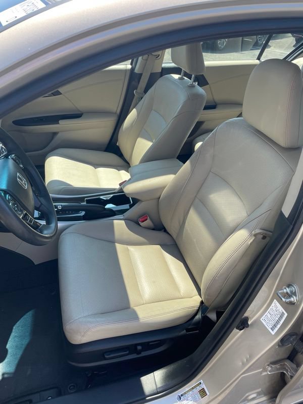 Used 2016 Honda Accord EX-L image 9