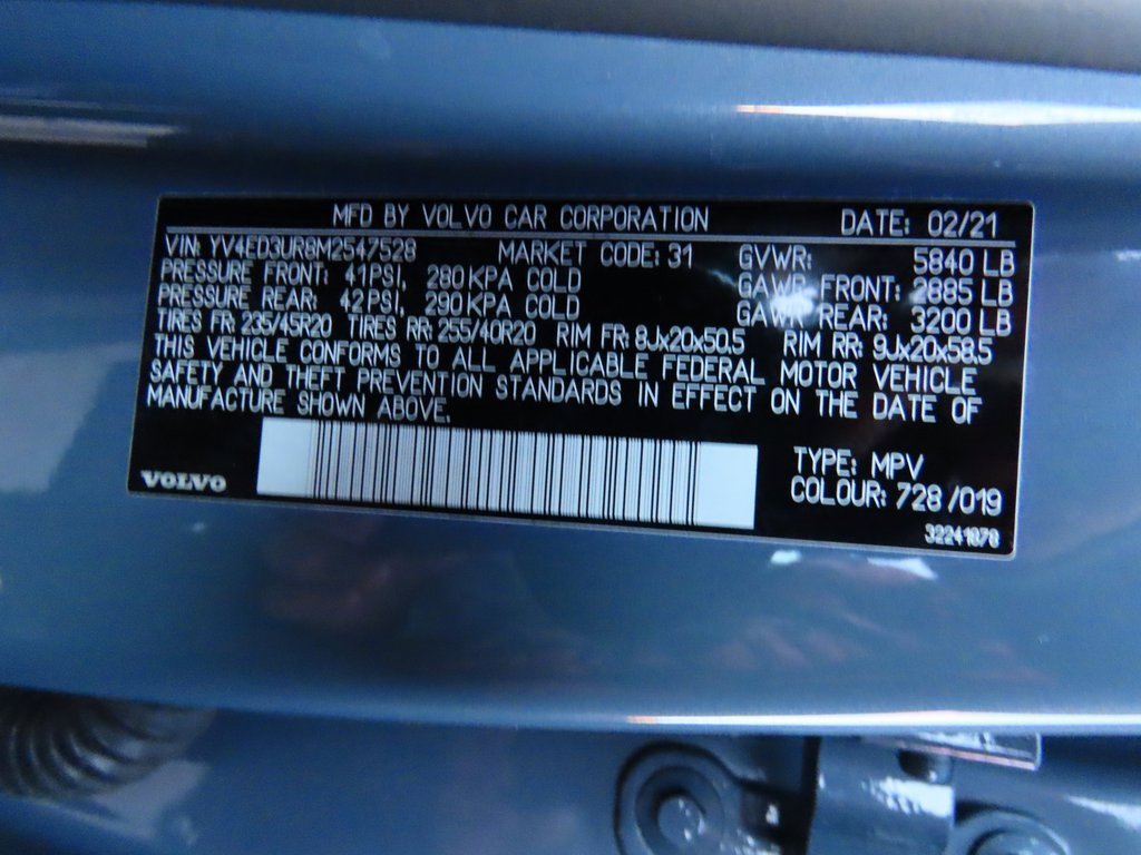 Used 2021 Volvo XC40 P8 Recharge image 39