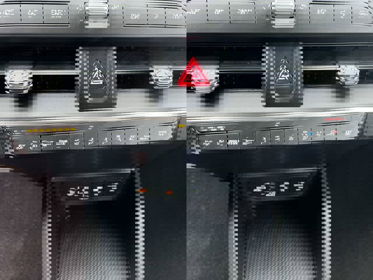 Used 2025 Kia K4 LXS image 19