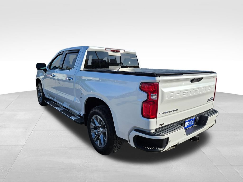 Used 2019 Chevrolet Silverado 1500 High Country w/ Technology Package AWD/4WD image 9