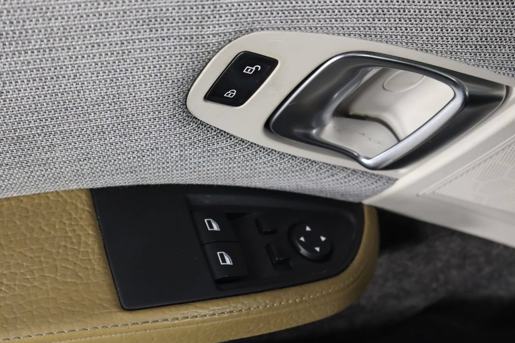 Used 2015 BMW i3 w/ Range Extender RWD image 19