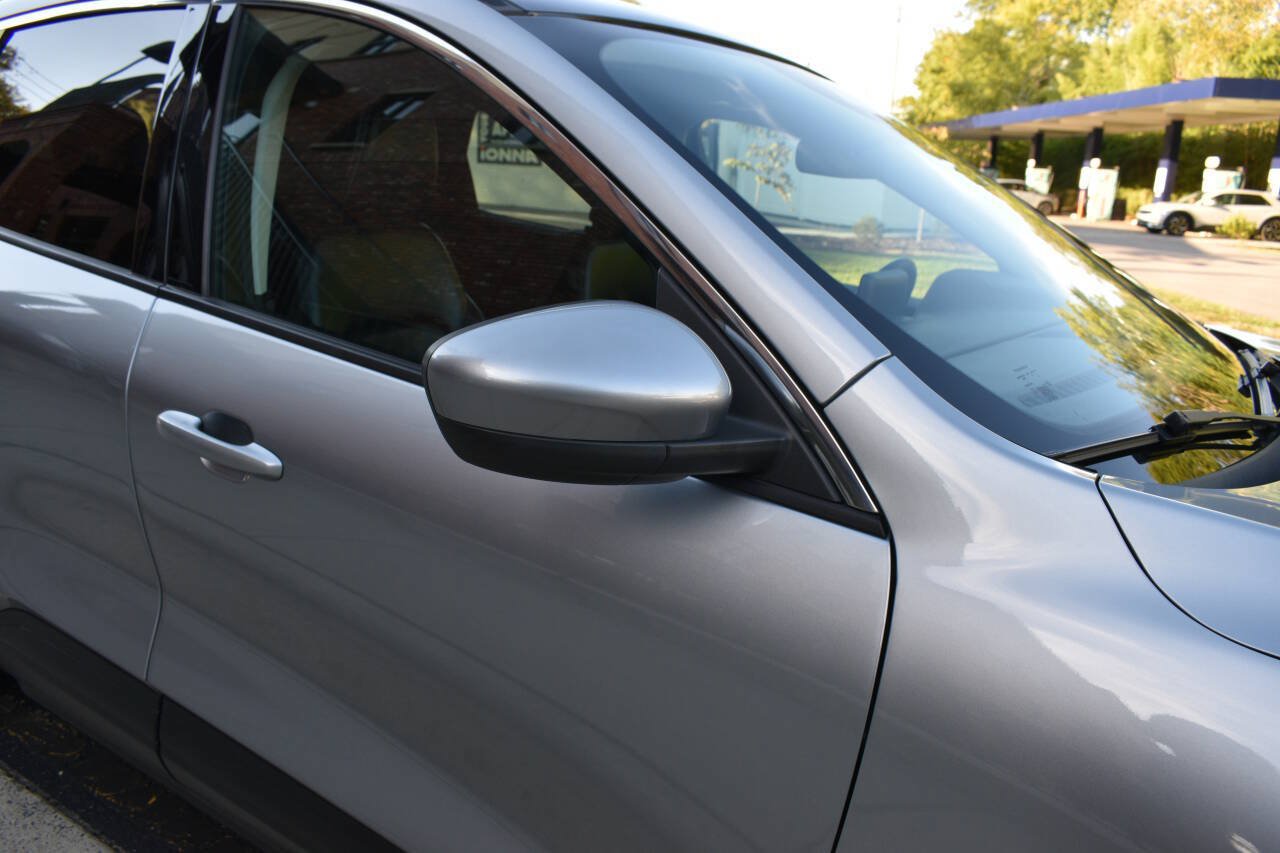 Used 2021 Ford Escape SEL w/ Technology Package FWD image 37