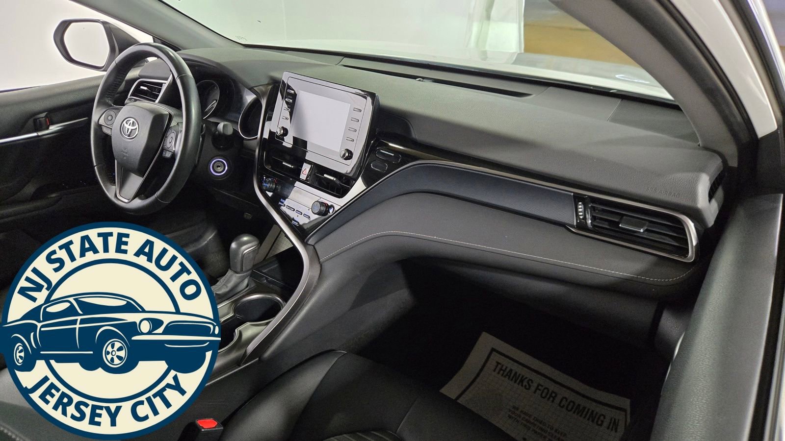 Used 2024 Toyota Camry SE image 30