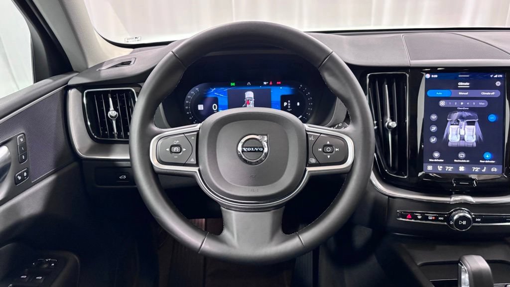 Certified 2025 Volvo XC60 B5 Core AWD/4WD image 13