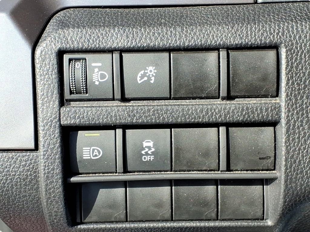 Used 2025 Toyota Tacoma SR5 image 23