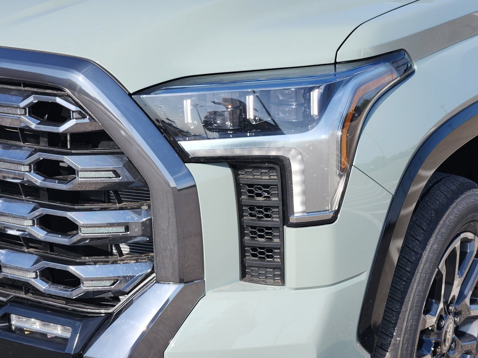 New 2026 Toyota Tundra Platinum AWD/4WD image 10