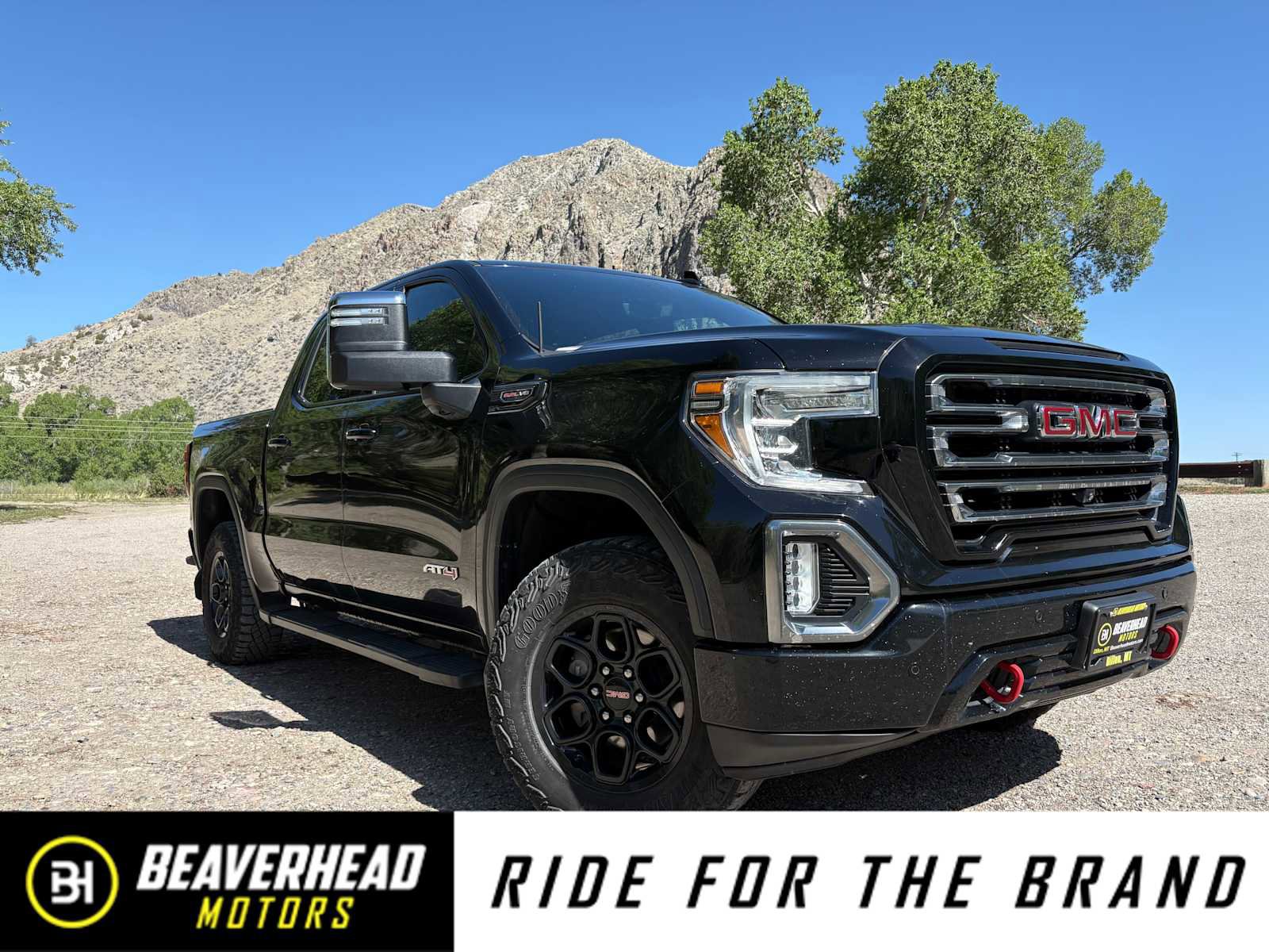 Used 2020 GMC Sierra 1500 AT4 w/ AT4 Premium Package AWD/4WD image 1