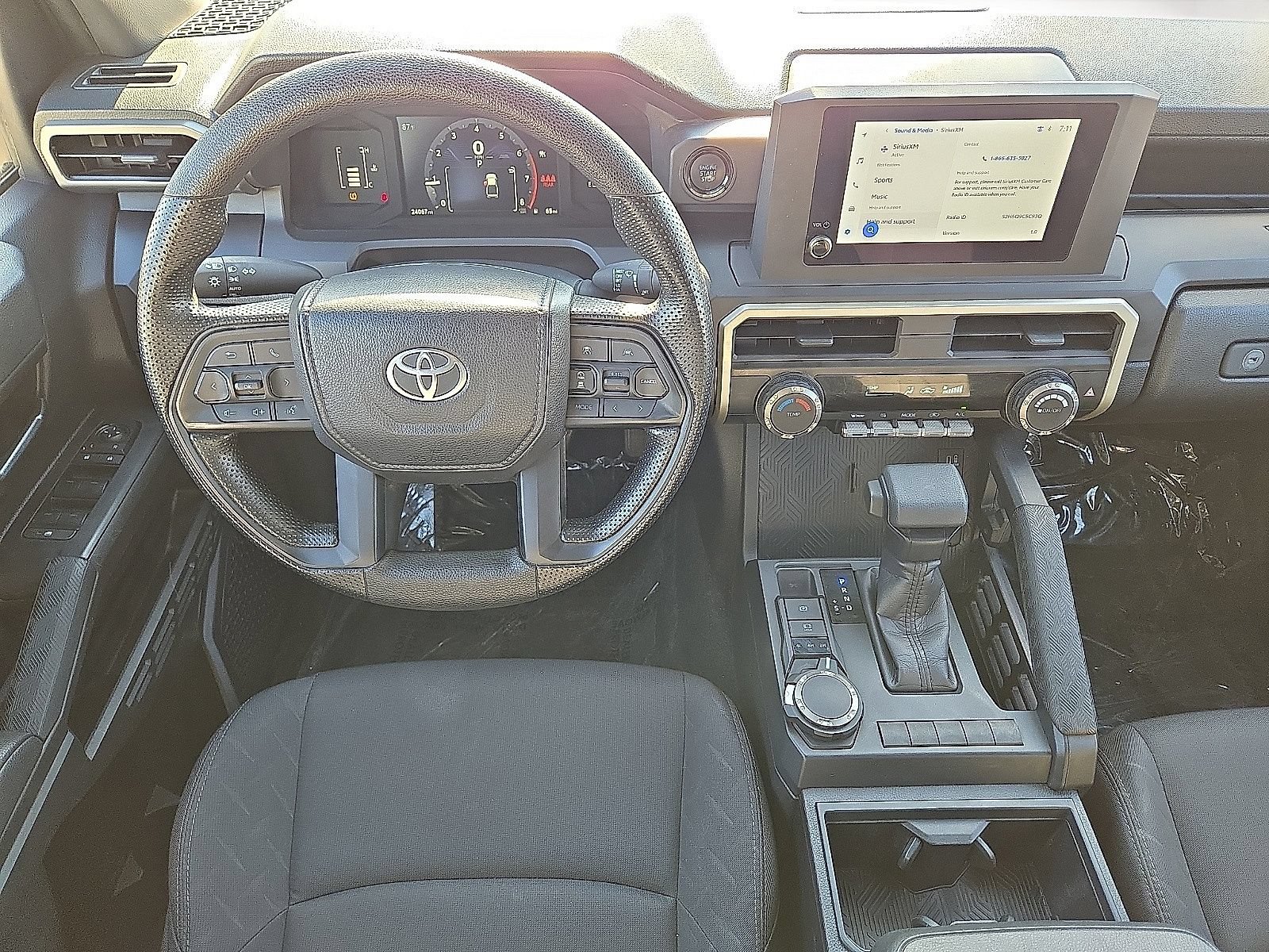Used 2025 Toyota Tacoma SR AWD/4WD image 15