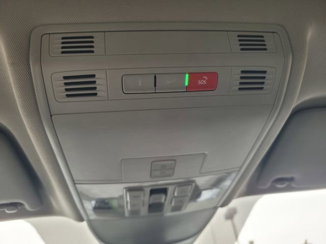 Used 2022 Volkswagen Taos SEL image 22