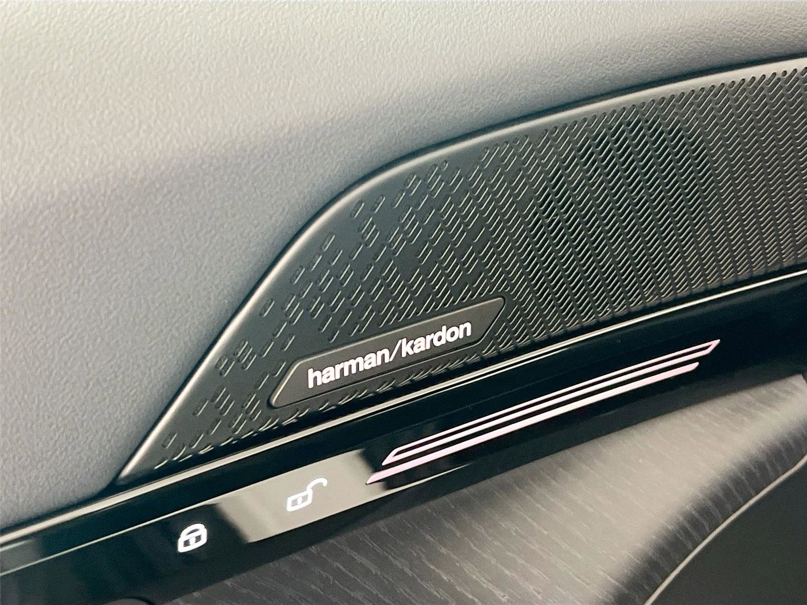 Certified 2026 BMW 530i xDrive w/ Premium Package image 19