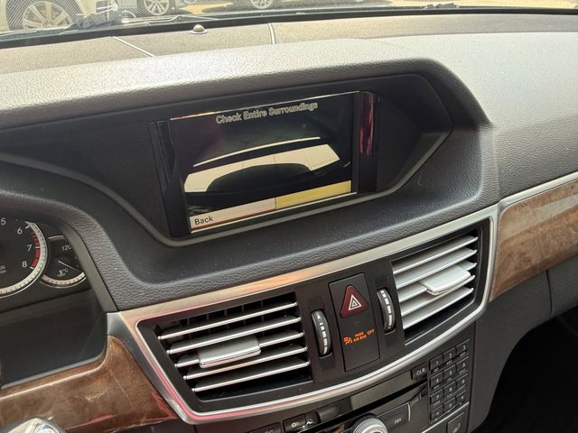 Used 2011 Mercedes-Benz E 350 Luxury image 16