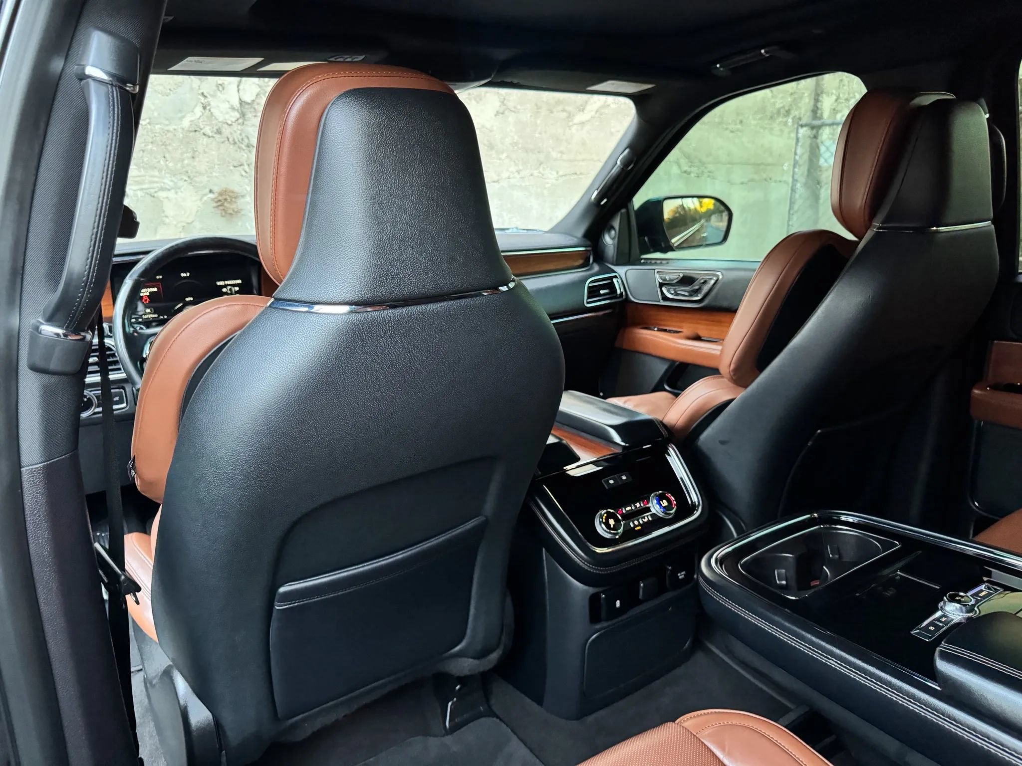 Used 2019 Lincoln Navigator L Reserve AWD/4WD image 22