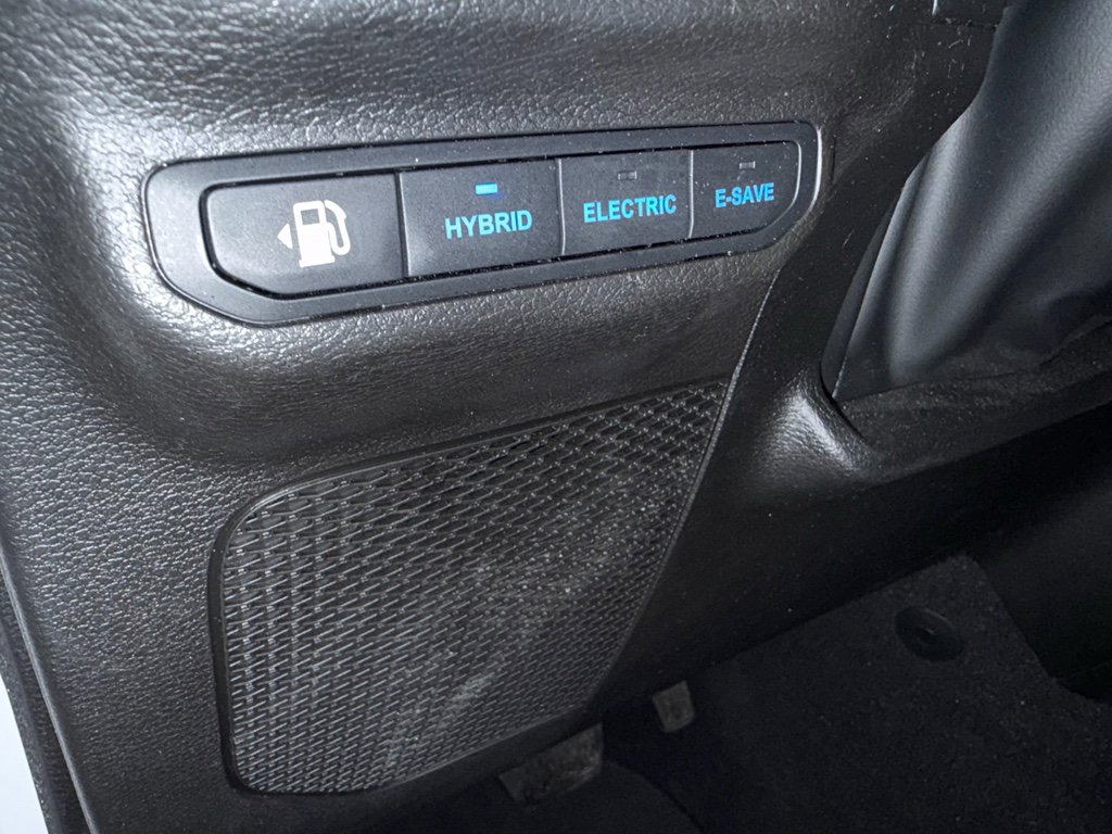 Used 2023 Jeep Wrangler Sahara w/ Cold Weather Group image 17