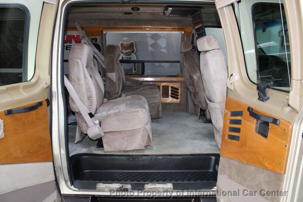 Used 2000 Ford E-150 and Econoline 150 image 16