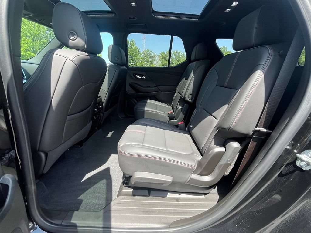 Used 2022 Chevrolet Traverse RS AWD/4WD image 16