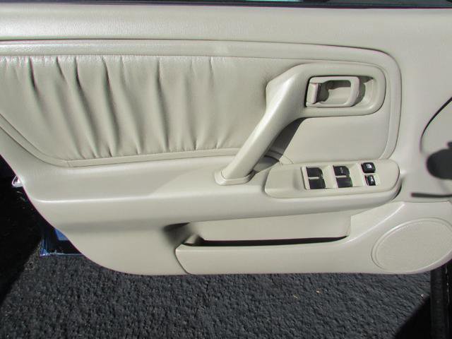 Used 2000 INFINITI G20 image 7