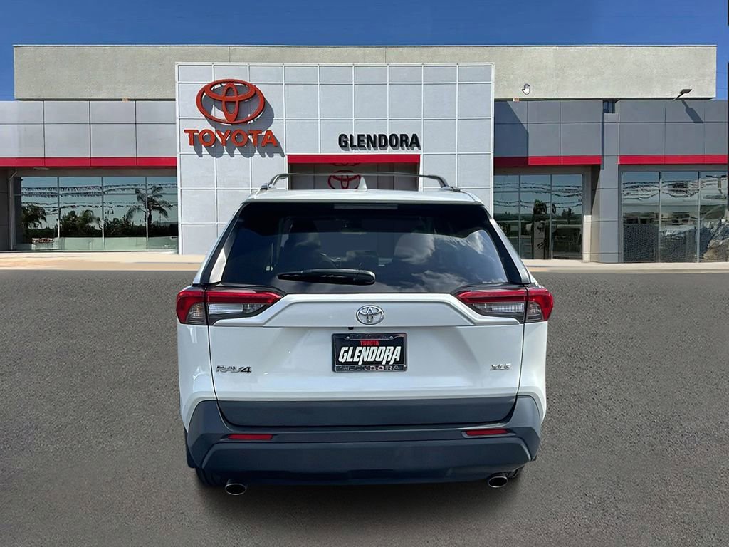 Certified 2021 Toyota RAV4 XLE Premium image 4