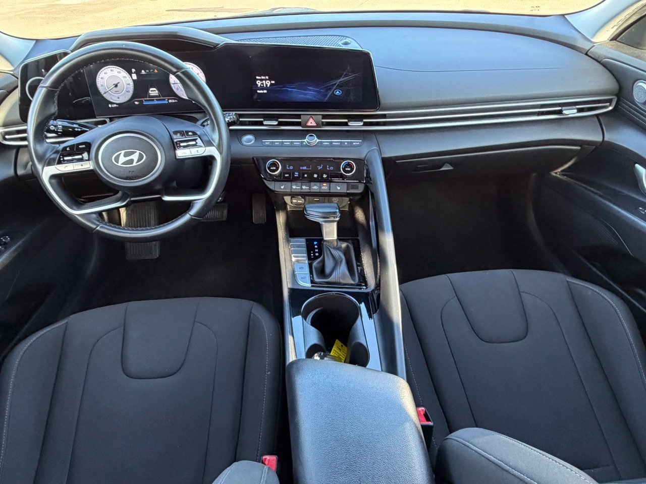 Used 2025 Hyundai Elantra SEL FWD image 10