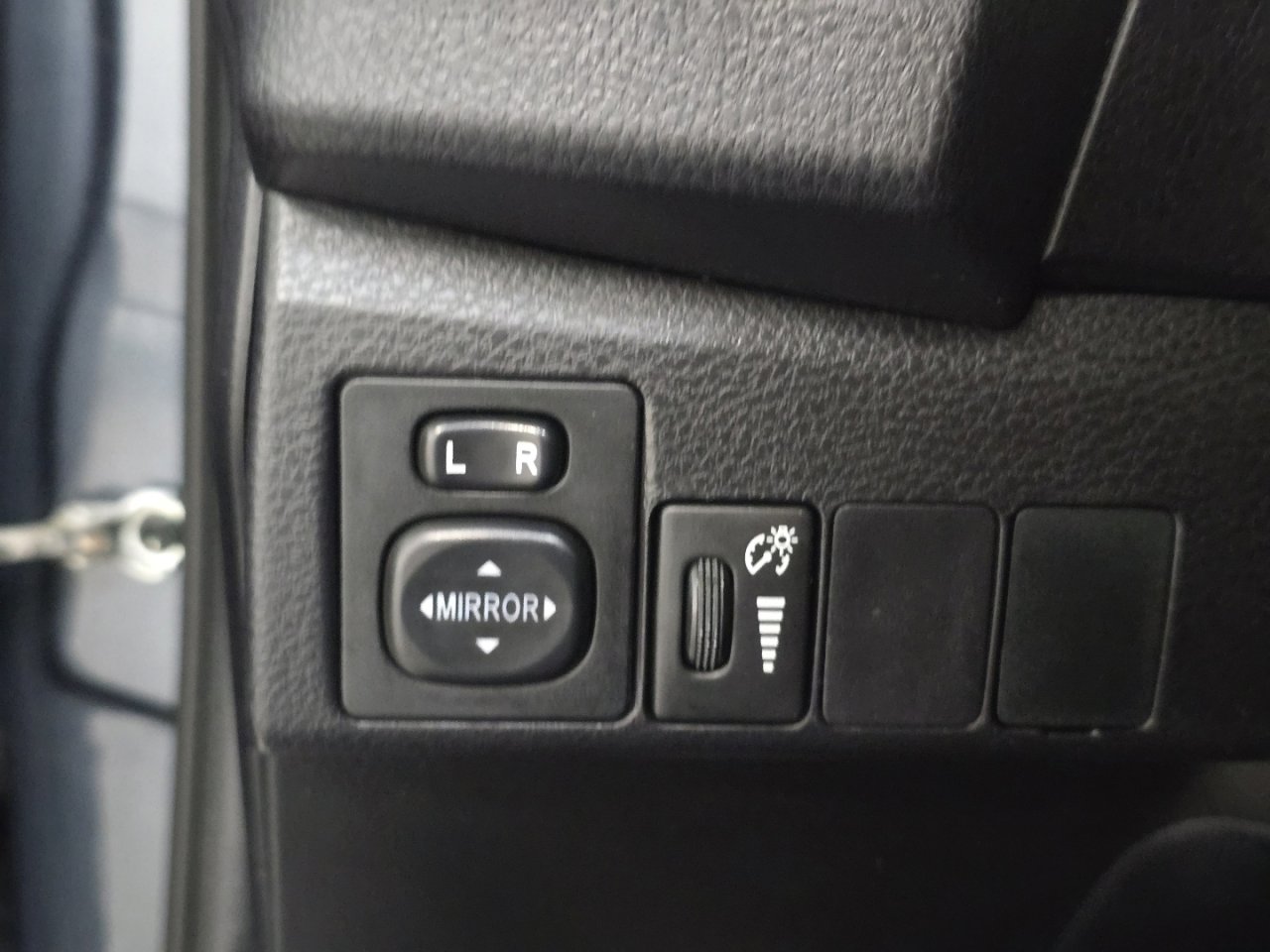 Used 2016 Toyota Corolla S Premium image 26