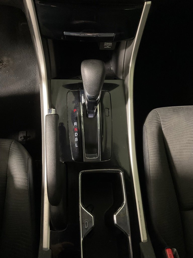 Used 2017 Honda Accord LX image 25