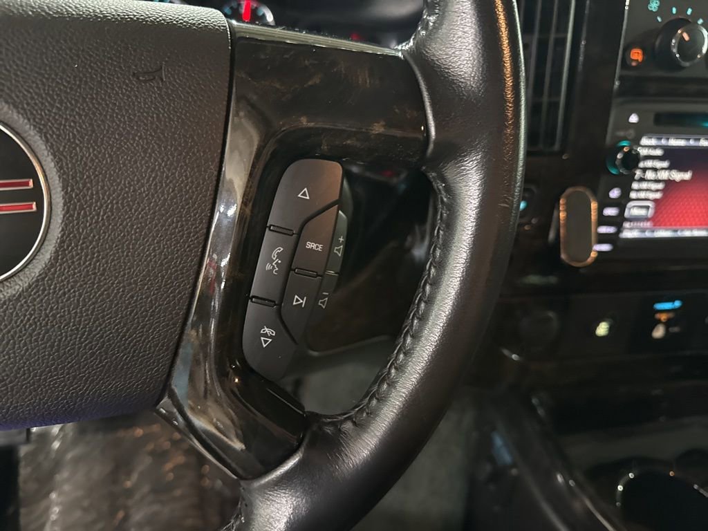 Used 2020 GMC Savana 2500 Extended w/ Enhanced Convenience Package RWD image 18