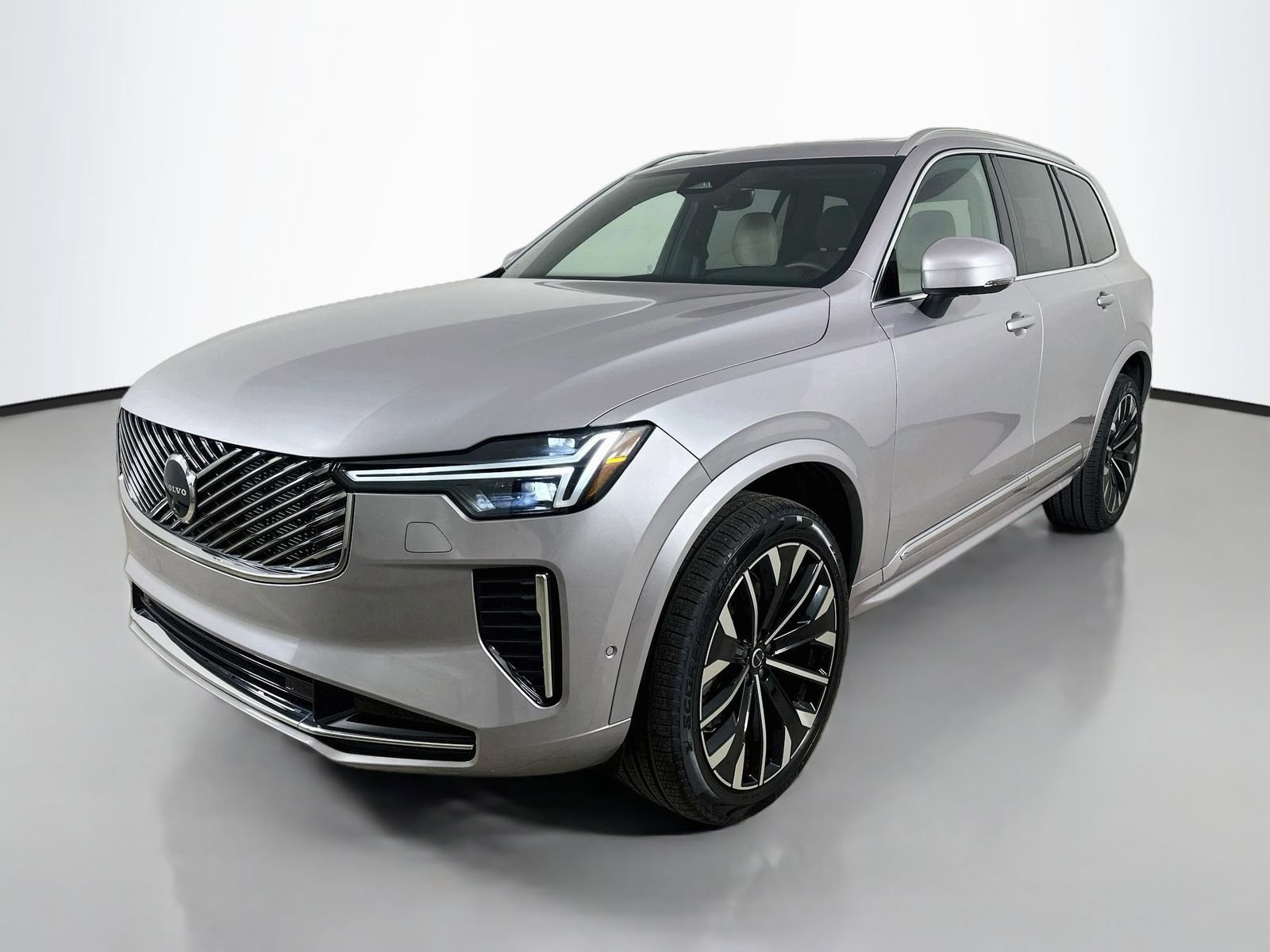 New 2026 Volvo XC90 B5 Plus w/ Protection Package Premier
